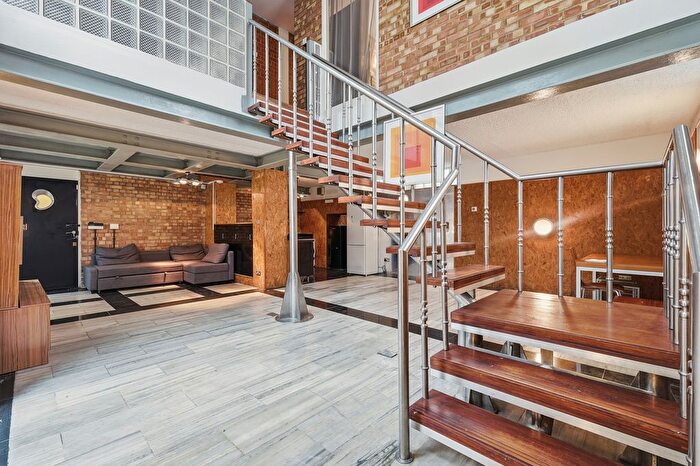 1 Bedroom Flat For Sale In Latin Quarter, Plaistow, E13