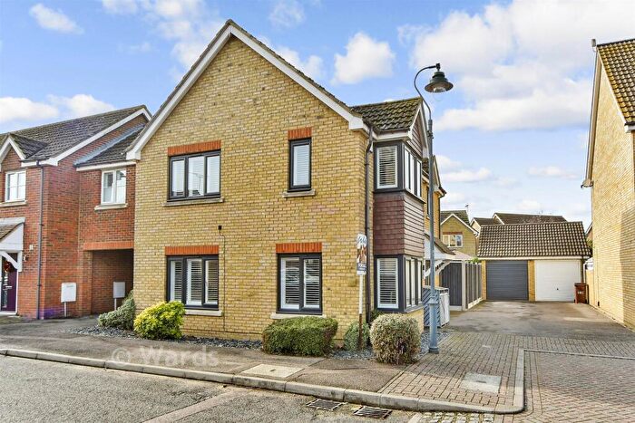 3 Bedroom Detached House For Sale In Stangate Drive, Iwade, Sittingbourne, Kent, ME9