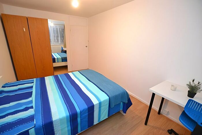 2 Bedroom Flat To Rent In Ernest Street, London, E1