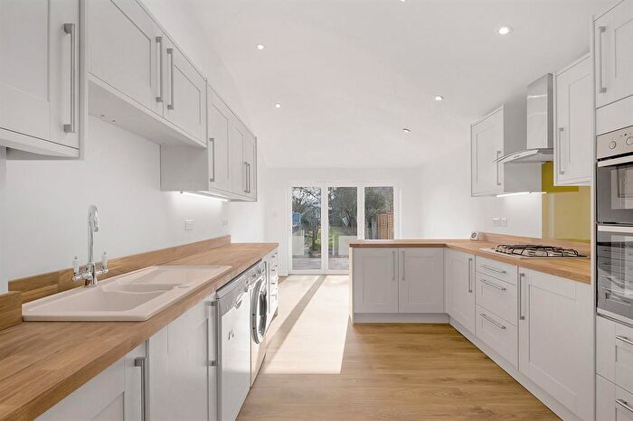 2 Bedroom House To Rent In Flanchford Road, Reigate, RH2