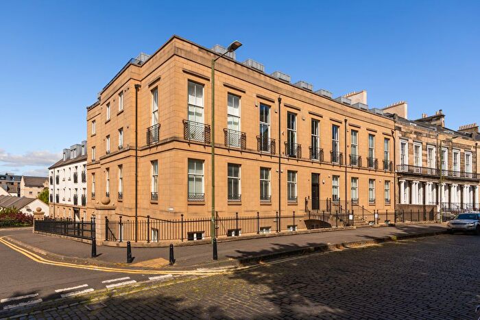 2 Bedroom Flat For Sale In / Hopetoun Crescent, Edinburgh, EH7