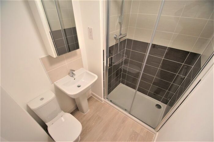 4 Bedroom Terraced House To Rent In Canal View, Coventry, CV1