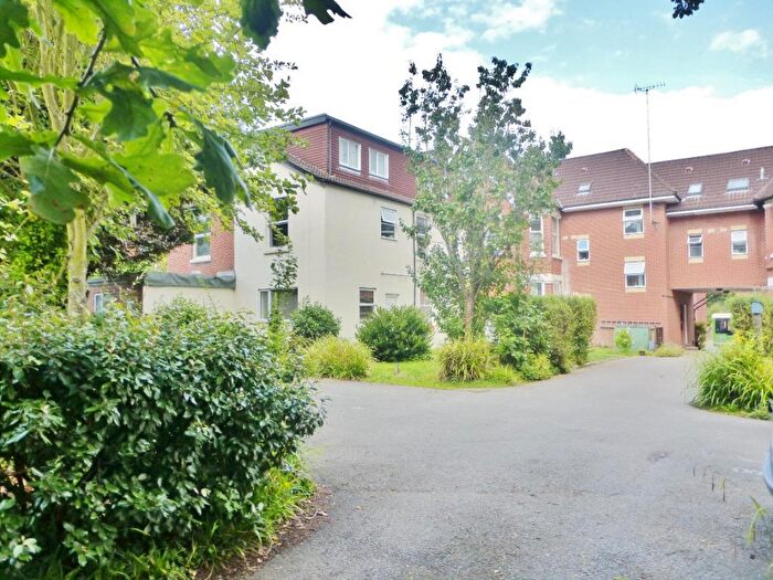 1 Bedroom Flat To Rent In Alexander Mews, Hill Lane, SO15