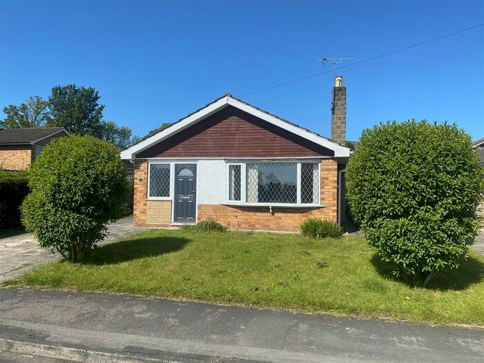 2 Bedroom Bungalow To Rent In Otterwood Lane, York, YO24