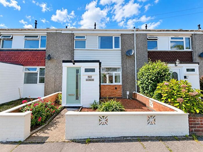 3 Bedroom Terraced House For Sale In Elmore Road, Lee-On-The-Solent, PO13