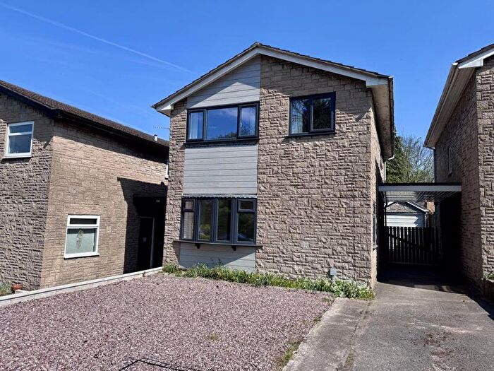 3 Bedroom Link Detached House To Rent In Overton Close, Congleton, CW12