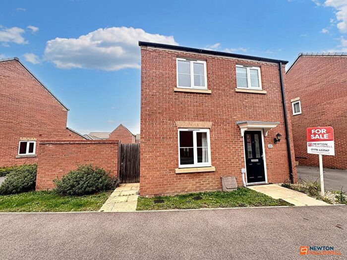 3 Bedroom Detached House For Sale In Lingfield Park, Bourne, PE10