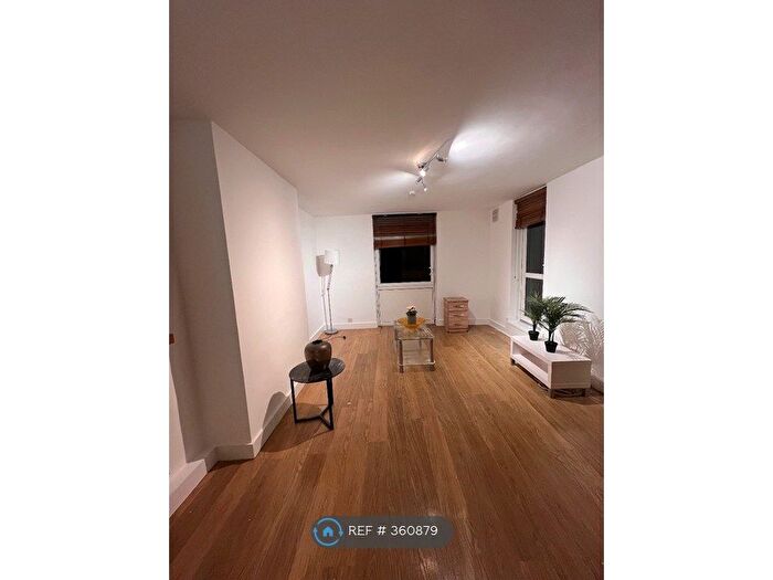 2 Bedroom Flat To Rent In Guildford Road, London, SW8