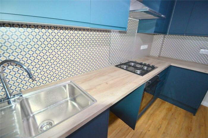 3 Bedroom End Of Terrace House To Rent In Hurworth Avenue, Slough, Berkshire, SL3