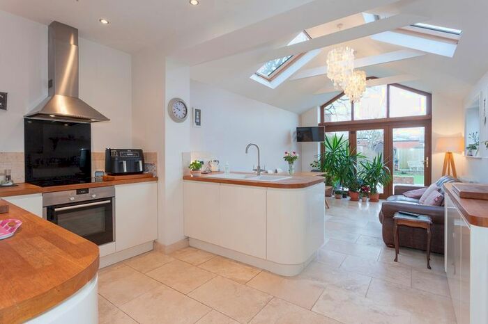 3 Bedroom Semi-Detached House For Sale In Doreen Avenue, Congleton, CW12