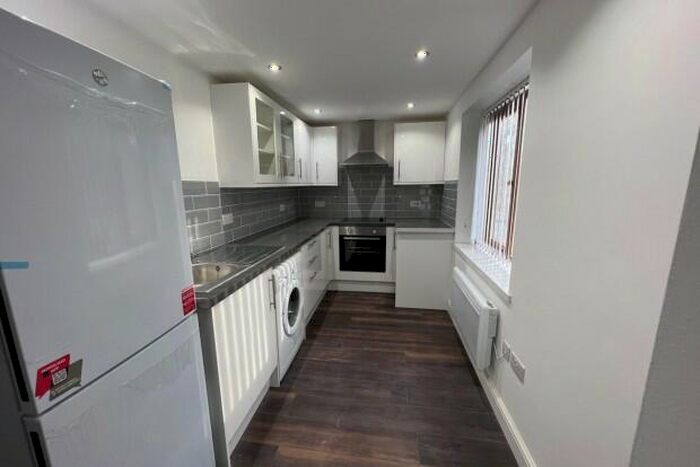 1 Bedroom Flat To Rent In Rhigos Gardens Cardiff, CF24