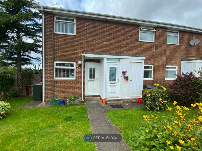 2 Bedroom Flat To Rent In Garth Sixteen, Newcastle Upon Tyne, NE12