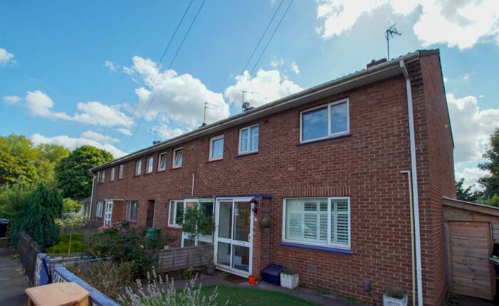 3 Bedroom End Of Terrace House To Rent In Froomshaw Road, Frenchay, Bristol, BS16