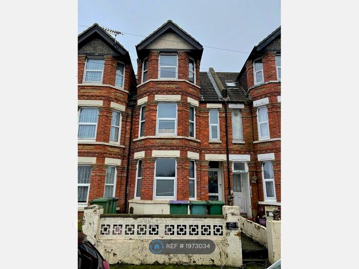 3 Bedroom Terraced House To Rent In Chart Road, Folkestone, CT19