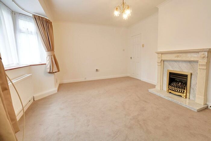 2 Bedroom Apartment To Rent In Rowan House, BR2
