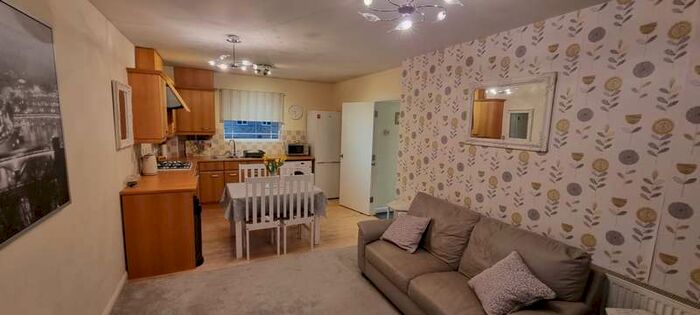 2 Bedroom Apartment To Rent In Drum Road, Eastleigh, SO50