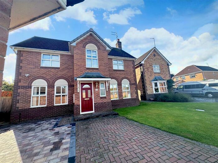 4 Bedroom House To Rent In Johns Lee Close, Loughborough, LE11