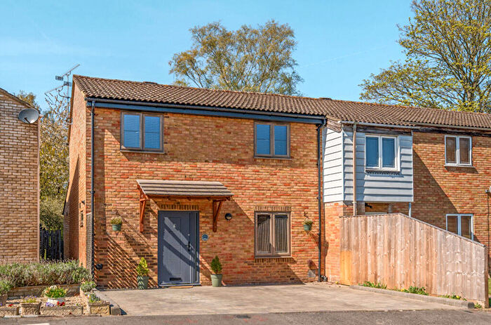 3 Bedroom End Of Terrace House For Sale In Ludlow, Bracknell, Berkshire, RG12