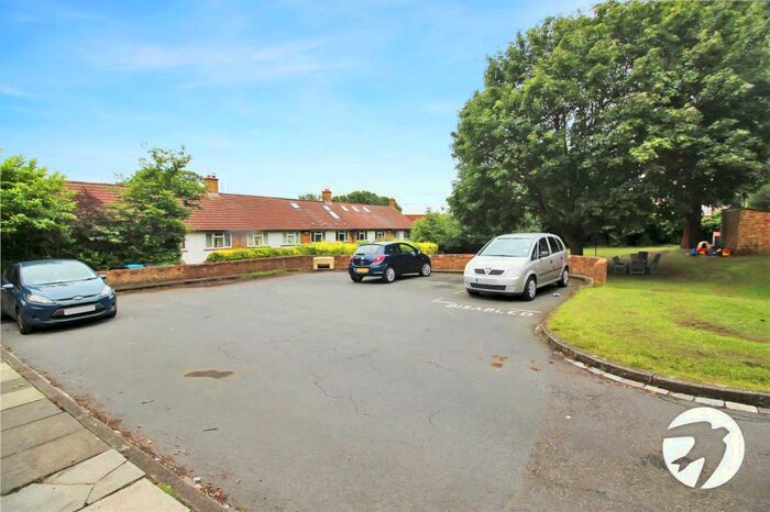 4 Bedroom Terraced House To Rent In Shrewsbury Lane, London, SE18