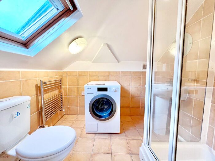 3 Bedroom Flat To Rent In Ornan Road, Belsize Park, NW3