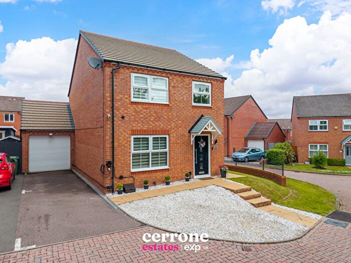 4 Bedroom Detached House For Sale In Kingstone Place, Redditch, B98