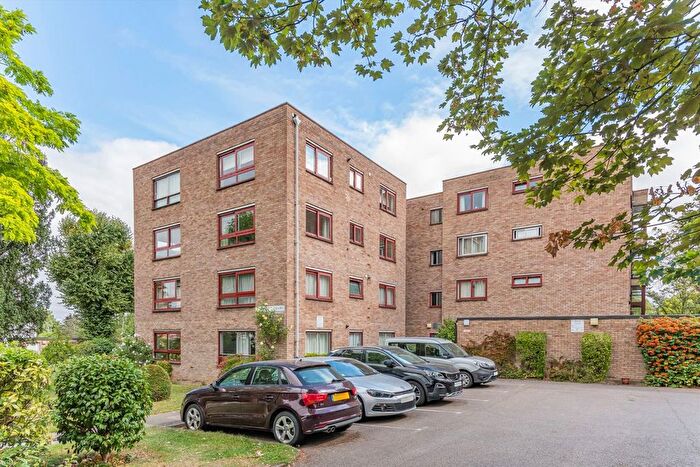 Studio To Rent In Kent Avenue, Ealing, W13