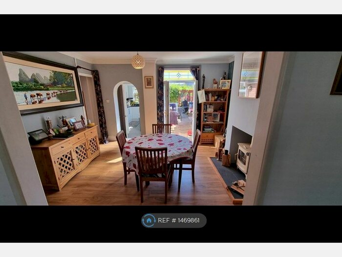 3 Bedroom Terraced House To Rent In Tugela Road, Chippenham, SN15