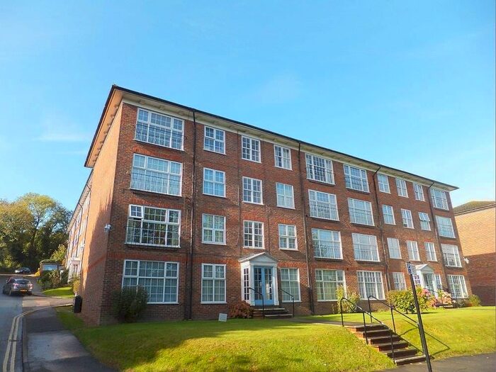 2 Bedroom Flat To Rent In Withdean Rise, Preston, Brighton, BN1