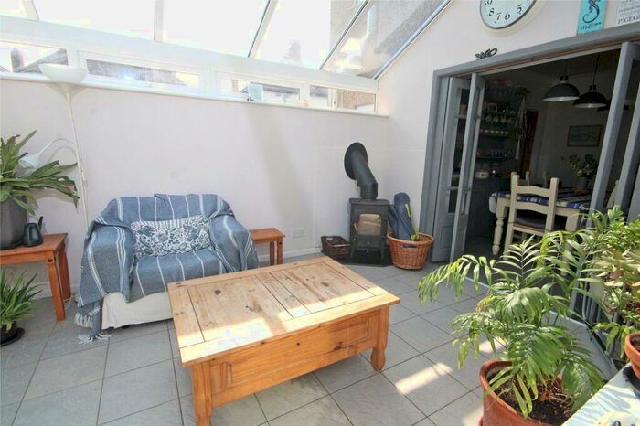 4 Bedroom Detached House For Sale In Albert Road, New Milton, Hampshire, BH25