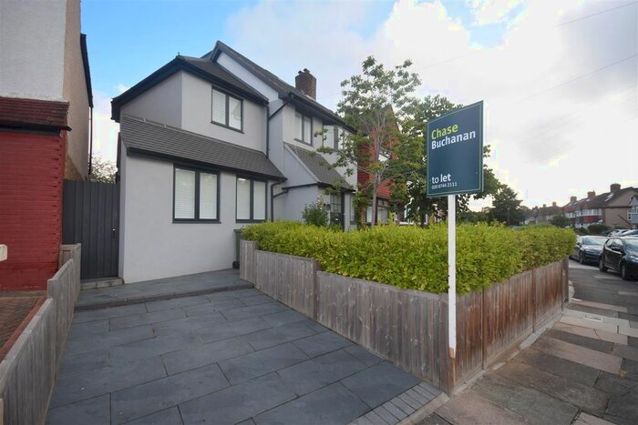5 Bedroom Semi-Detached House To Rent In Lincoln Avenue, Twickenham, TW2