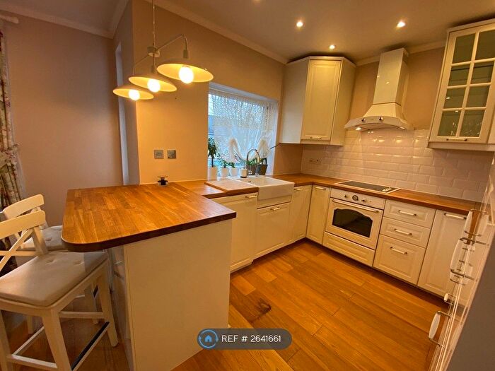 3 Bedroom Maisonette To Rent In Egerton Gardens, London, NW4