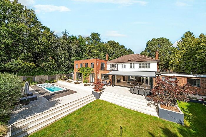 6 Bedroom Detached House For Sale In Lawfords Hill Close, Worplesdon, Guildford, Surrey, GU3