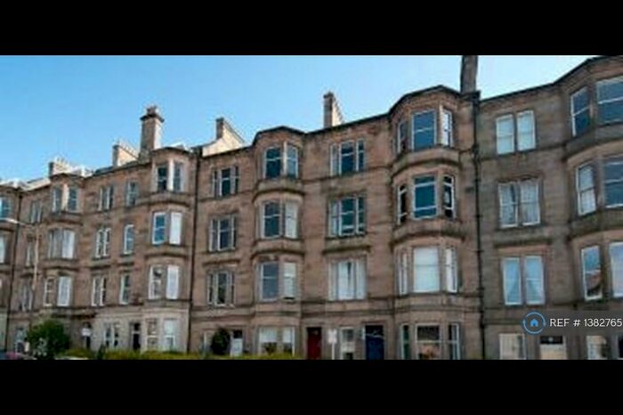 4 Bedroom Flat To Rent In Polwarth Gardens, Edinburgh, EH11