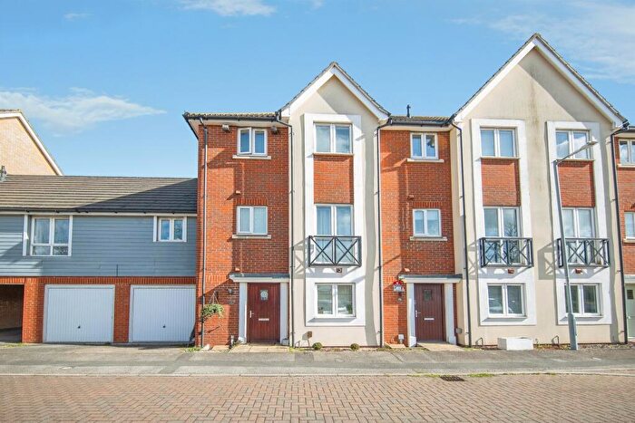 4 Bedroom Town House For Sale In Jovian Way, Ipswich, IP1