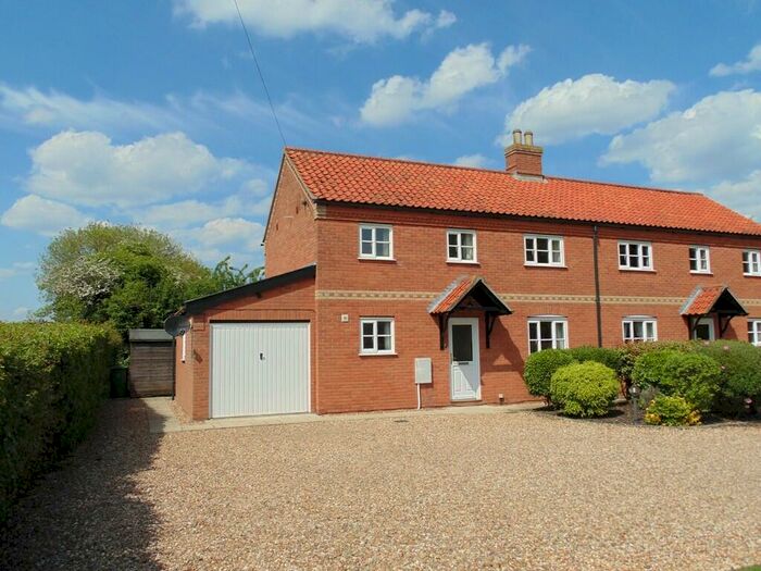3 Bedroom Semi-Detached House To Rent In High Green, Great Moulton, Norwich, NR15