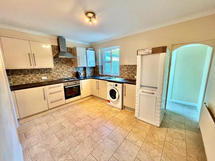 2 Bedroom Terraced House To Rent In Sutcliffe Road, Plumstead, London SE18