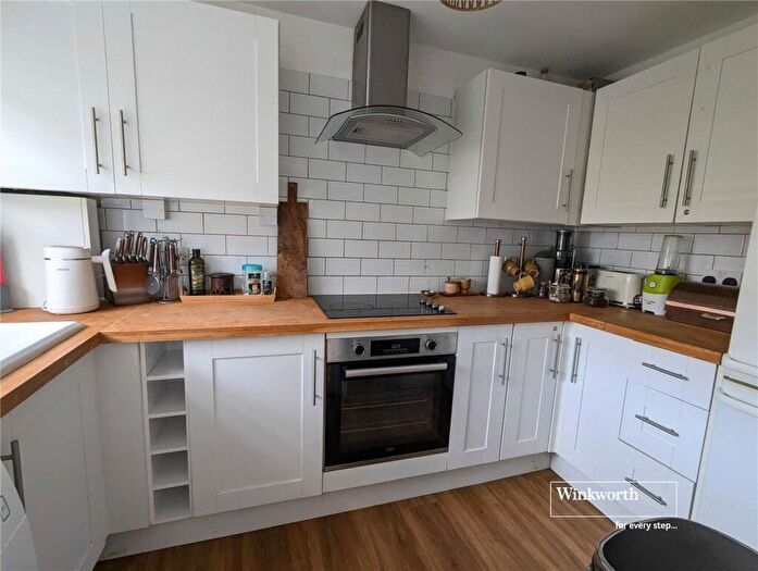 2 Bedroom Apartment To Rent In Montagu Road, Highcliffe, Christchurch, BH23
