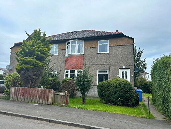 2 Bedroom Apartment To Rent In Dryburn Avenue, G52