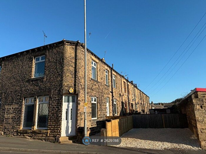 2 Bedroom Flat To Rent In Halifax Road, Liversedge, WF15