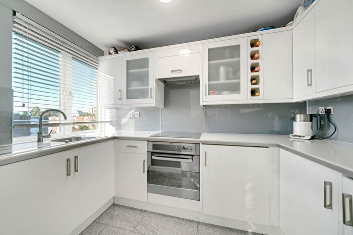 1 Bedroom Flat For Sale In Blaydon Close, Northumberland Park, London, N17