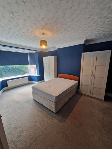 2 Bedroom Apartment To Rent In Rothbury Terrace, Newcastle Upon Tyne, NE6