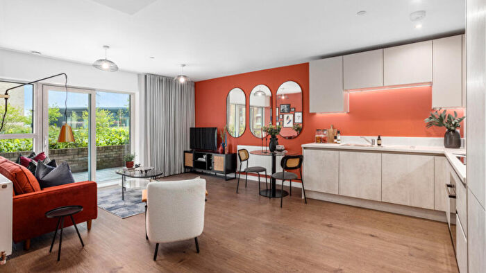 2 Bedroom Apartment For Sale In Flagstaff Road, Reading, RG2