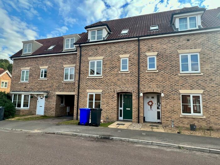 4 Bedroom Terraced House To Rent In Evergreen Way, Mildenhall, Bury St. Edmunds, IP28
