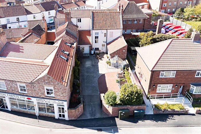 5 Bedroom Semi-Detached House For Sale In Market Street, Pocklington, York, YO42