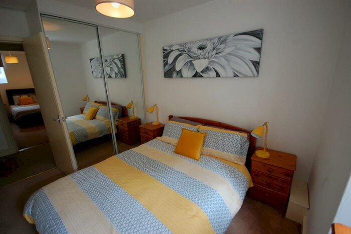 2 Bedroom Flat To Rent In Crown Street, City Centre, Aberdeen, AB11