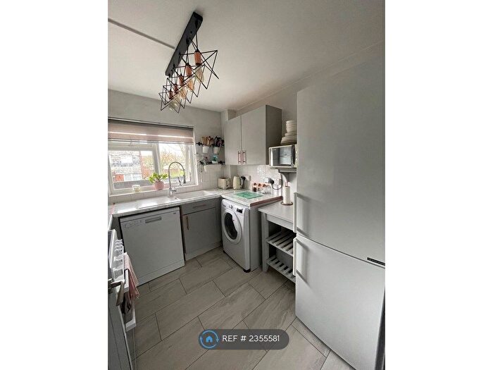 1 Bedroom Flat To Rent In Caneland Court, Waltham Abbey, EN9