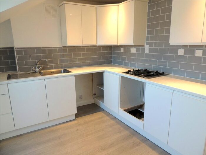 1 Bedroom Flat To Rent In Gipsy Hill, London, SE19