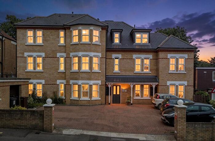 2 Bedroom Flat For Sale In Sylvan Hill, London, SE19