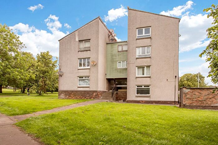 2 Bedroom Flat For Sale In Andrew Court, Penicuik, Midlothian, EH26