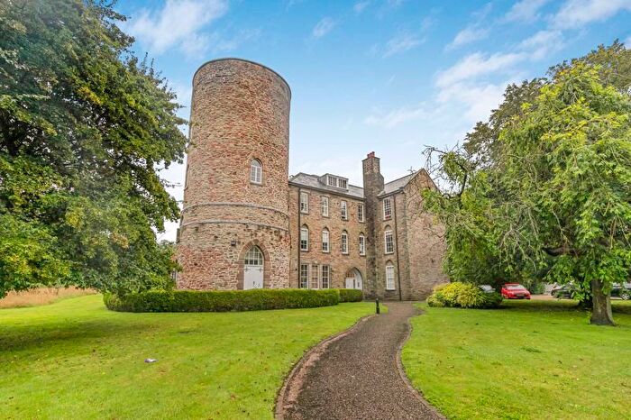 2 Bedroom Flat To Rent In Barkleys Hill, Stapleton, Bristol, BS16